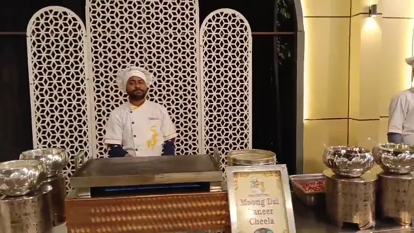 Paneer cheela counter